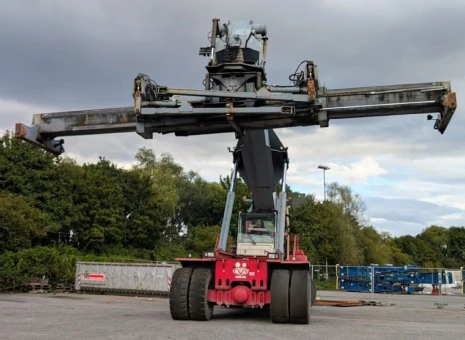 CVS Ferrari Ferrari F377.5 PB Reachstacker