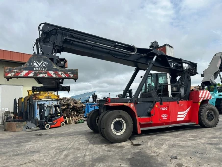 CVS Ferrari F500RS3 Reachstacker
