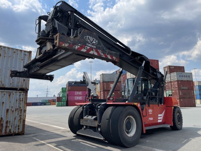CVS Ferrari Ferrari F500RS6 S Reachstacker - foto 1