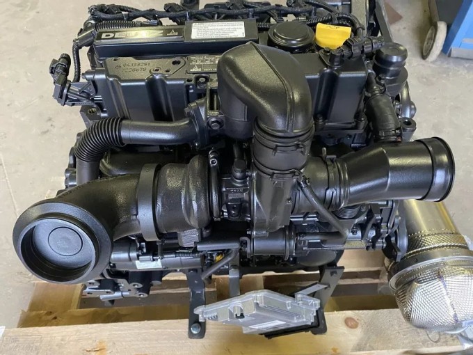 Deutz TD 2.9 L4 Engine - foto 3