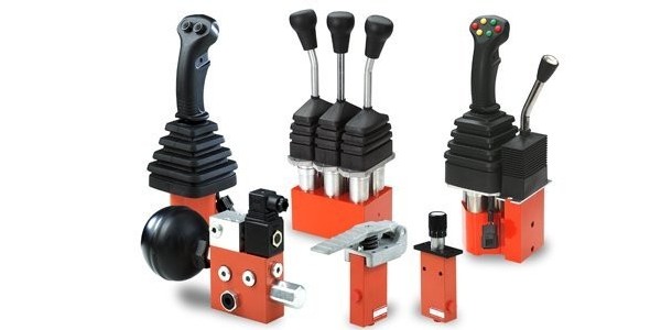 Engines, Transmissions &amp; Axles for Port Equipment - foto 1
