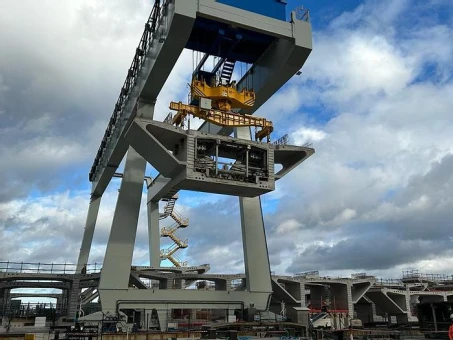 Gantry Crane GH 170/140T Power Rotating Beam