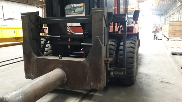 Kalmar DC 32-1200 Container Handler