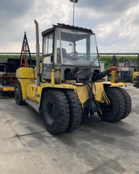 Kalmar DCE160-12 Empty Container Handler