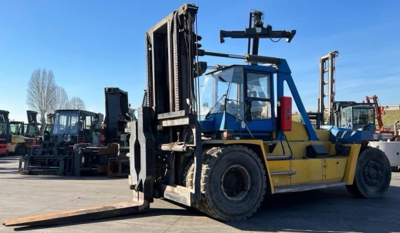 Kalmar DCF 330-12 Container Handler