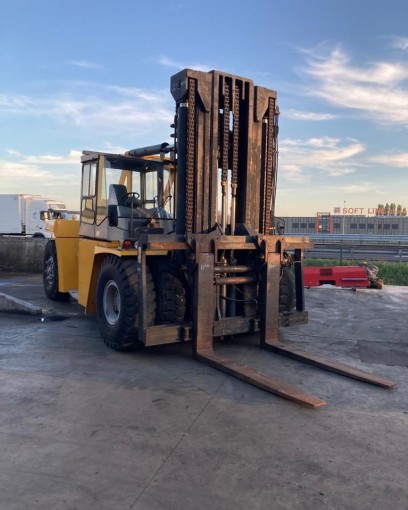 Kalmar DCF 370-12 Container Handler - foto 1