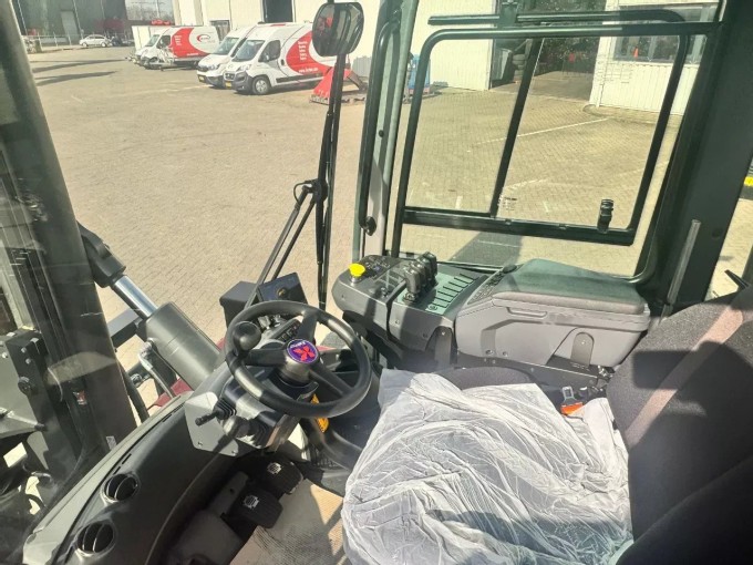 Kalmar DCG160-12 Empty Container Handler - foto 4