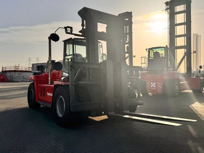 Kalmar DCG250-12 Empty Container Handler - foto 6