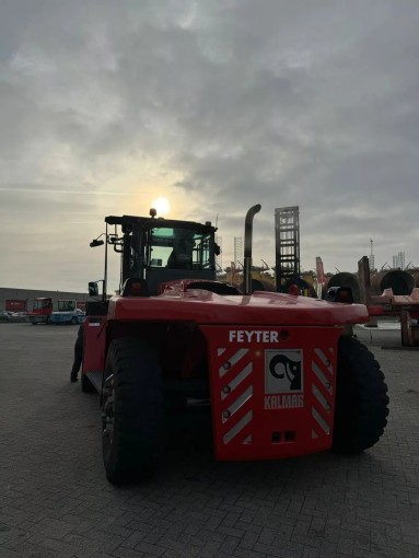 Kalmar DCG330-12 Empty Container Handler - foto 7