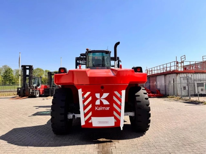 Kalmar DCG330-12 Empty Container Handler - foto 8