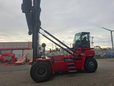 Kalmar DCG90-45ES6 Empty Container Handler
