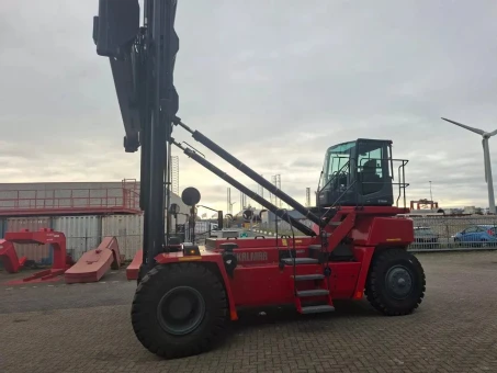 Kalmar DCG90-45ES6 Empty Container Handler