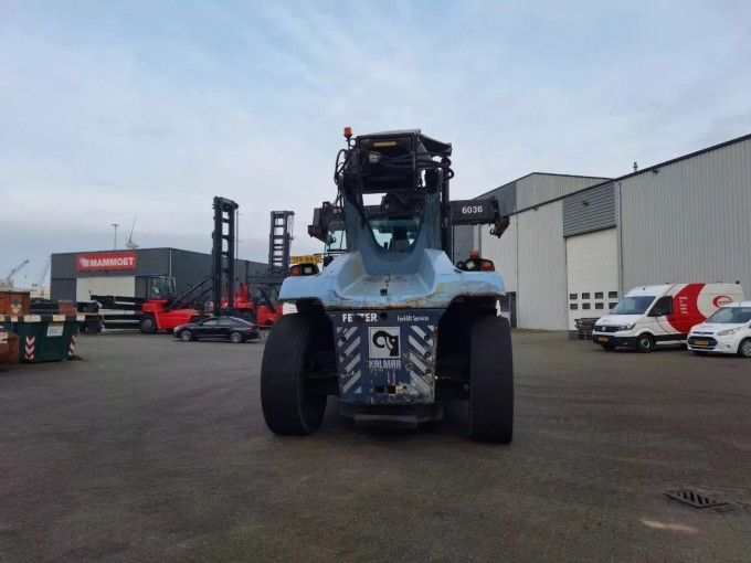 Kalmar DRG450-65S5X Reachstacker - foto 6