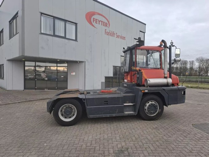Kalmar TR618i Terminal Tractor - foto 8