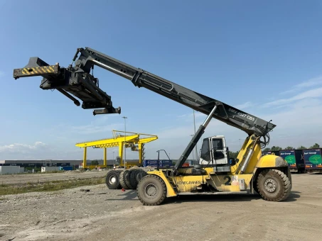 Konecranes SMV 4527CB5 Reachstacker