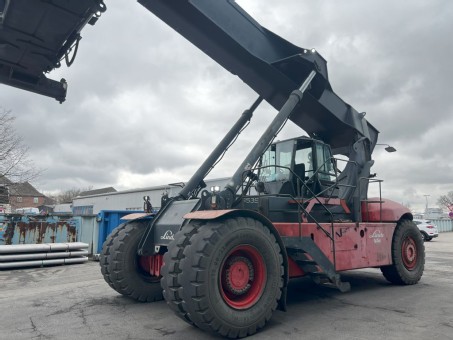 Linde C4535TL Reachstacker