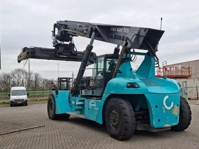 SMV 4531TC-5 Reachstacker - foto 2
