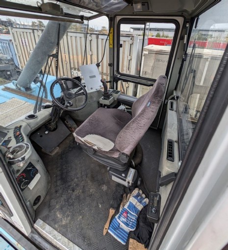 SMV SC4527CA5 Reachstacker - foto 8