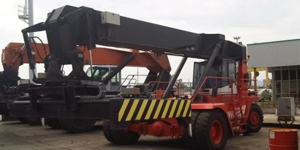 Spare Parts for Reach Stackers & Container Handlers