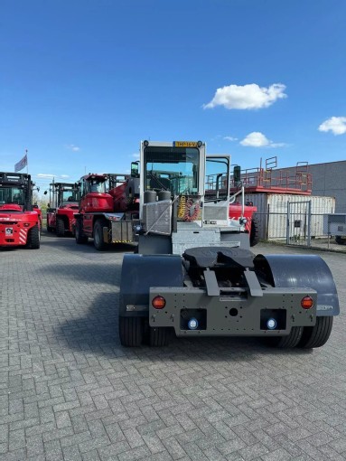 Terberg YT 222 Terminal Tractor - foto 10