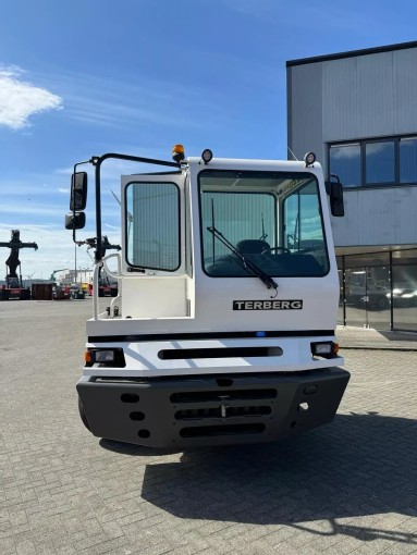 Terberg YT 222 Terminal Tractor - foto 8