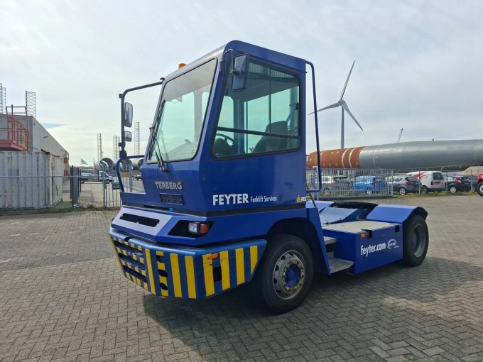 Terberg YT 222 Terminal Tractor - foto 4
