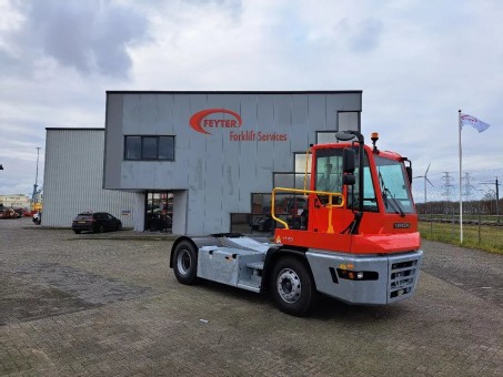 Terberg YT 223 Terminal Tractor