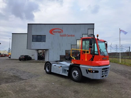 Terberg YT 223 Terminal Tractor