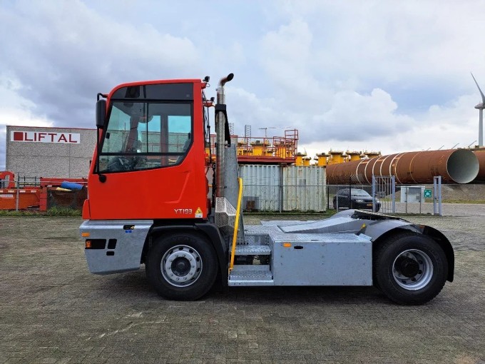 Terberg YT 223 Terminal Tractor - foto 5