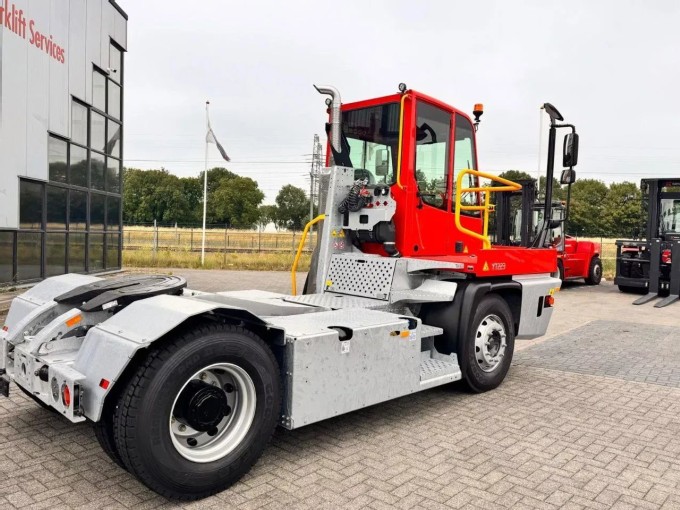 Terberg YT 223 Terminal Tractor - foto 9