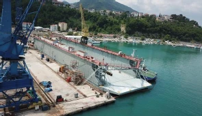 Floating Dry Dock – 4,500T Lifting Capacity