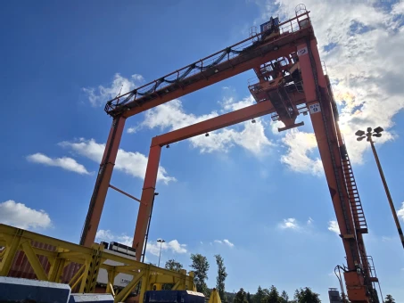Kalmar RTG 402018-MB8E-2040C Crane