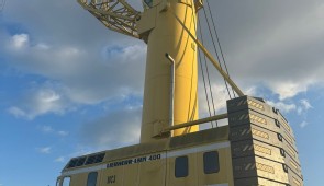 Liebherr LHM 400 Mobile Harbour Crane