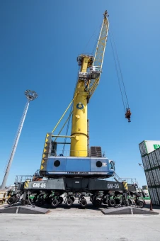 Liebherr LHM 500 Mobile Harbour Crane