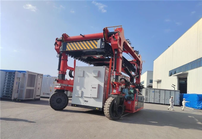 Socma Straddle Carrier 60ton  - foto 4
